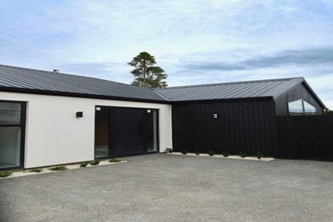 Photo of property in 76 Slacks Road, Awapuni, Palmerston North, 4412