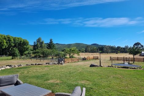 Photo of property in 10 Pigeon Valley Road, Wakefield, 7025