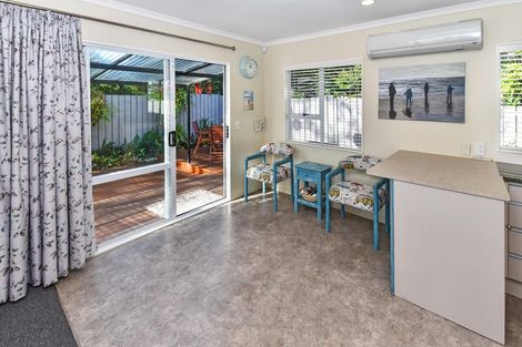 Photo of property in 2b Cliff Road, Papakura, 2110
