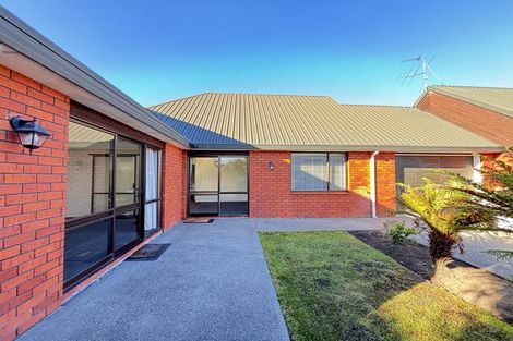 Photo of property in 1/6 Calverton Place, Halswell, Christchurch, 8025