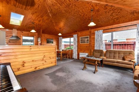 Photo of property in 6a Bygrave Place, Bishopdale, Christchurch, 8053