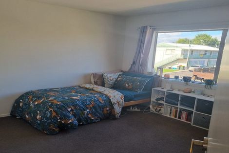 Photo of property in 1/1 June Place, Hamilton East, Hamilton, 3216