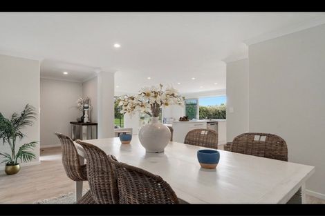 Photo of property in 72 Western Avenue, Omokoroa, 3114