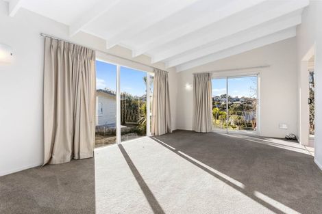 Photo of property in 34 Becroft Drive, Forrest Hill, Auckland, 0620