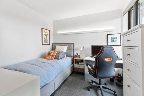 Photo of property in 64 Ira Street, Miramar, Wellington, 6022