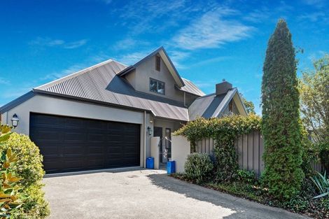 Photo of property in 5b Te Mata Peak Road, Havelock North, 4130