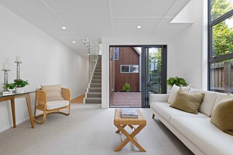 Photo of property in 2/26 Hutcheson Street, Sydenham, Christchurch, 8023