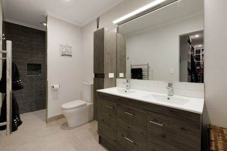 Photo of property in 7 Hoiho Place, Papamoa, 3118