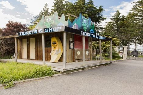 Photo of property in 16 Amberley Beach Road, Amberley, 7410