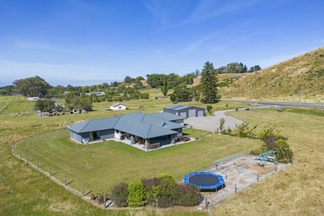 Photo of property in 728 Makino Road, Halcombe, Feilding, 4777