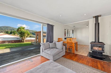 Photo of property in 2 Neil Road, Fairy Springs, Rotorua, 3015