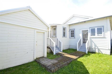 Photo of property in 40 Weraroa Road, Levin, 5510