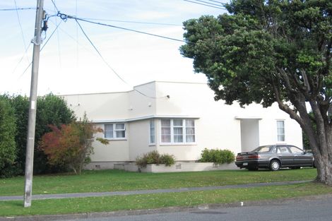 Photo of property in 32 Mitchell Street, Epuni, Lower Hutt, 5011