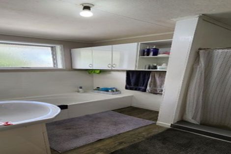 Photo of property in 21 Shearwater Street, One Tree Point, 0118