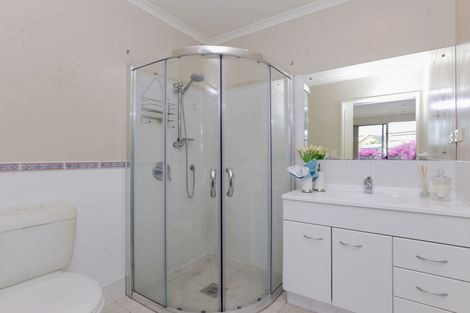 Photo of property in 1a Charlenne Close, Ranui, Auckland, 0612