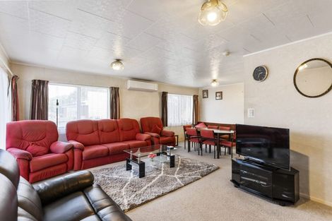 Photo of property in 1/13 Kirton Crescent, Manurewa, Auckland, 2102