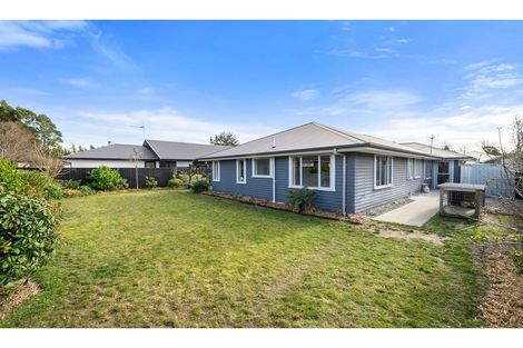 Photo of property in 4 Franklin Drive, Rangiora, 7400