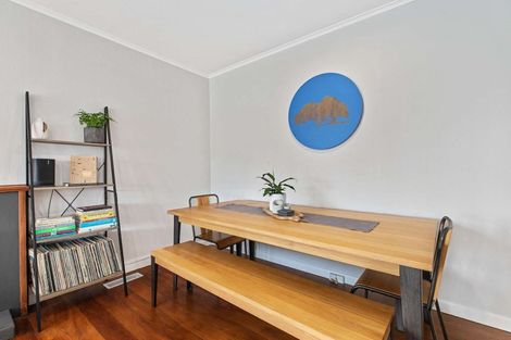 Photo of property in 324 Glengarry Road, Glen Eden, Auckland, 0602