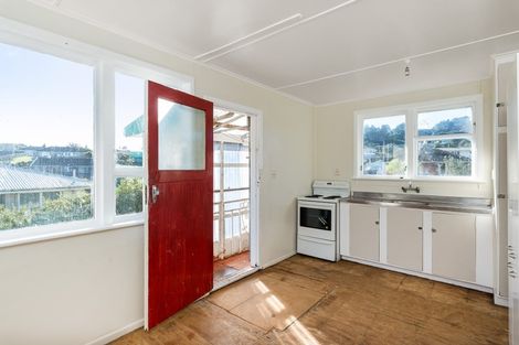 Photo of property in 11 Pukaki Grove, Waitangirua, Porirua, 5024