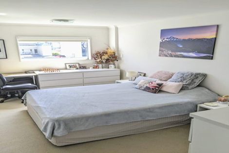 Photo of property in Monvie Apartments, 404/15 Holland Street, Te Aro, Wellington, 6011