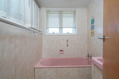 Photo of property in 51 Rainbow Drive, Rainbow Point, Taupo, 3330