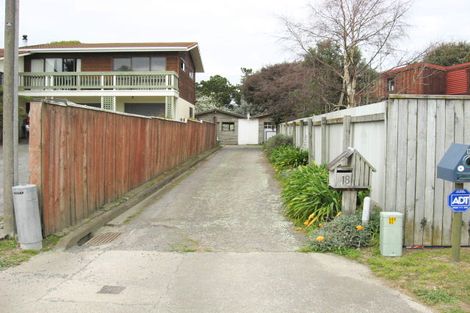 Photo of property in 18 Pitoitoi Street, Otaihanga, Paraparaumu, 5036