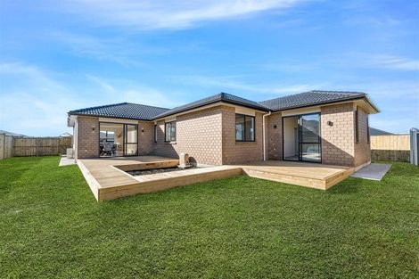 Photo of property in 28 Booker Drive, Tuakau, 2121