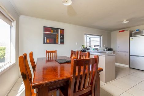 Photo of property in 341 Flaxmere Avenue, Flaxmere, Hastings, 4120