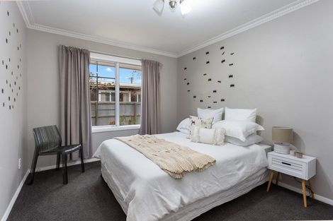 Photo of property in 633 Main North Road, Belfast, Christchurch, 8051