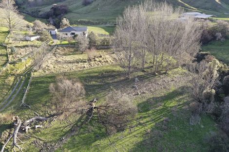 Photo of property in 7975 State Highway 1, Taihape, 4793