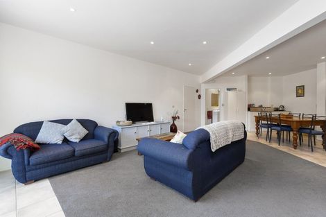 Photo of property in 19 Rewa Place, Russell, 0202