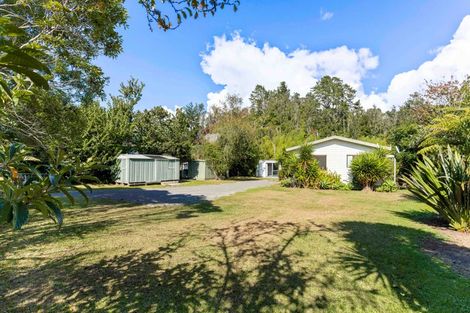 Photo of property in 112 Mckellar Place, Whangamata, 3620