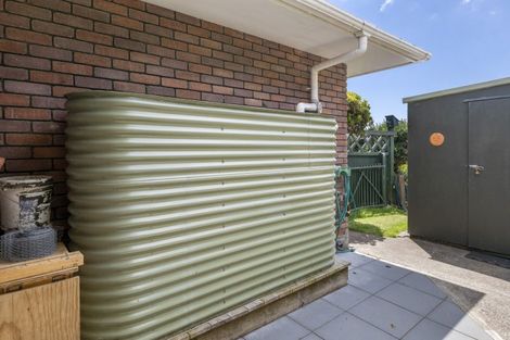 Photo of property in 8 La Salle Drive, Westown, New Plymouth, 4310