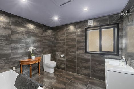 Photo of property in 68 Marchant Road, Kaitoke, Upper Hutt, 5018