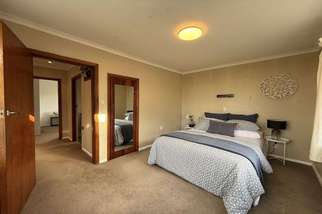 Photo of property in 14 John Street, Trentham, Upper Hutt, 5018