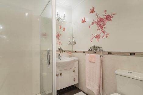 Photo of property in 44 Estuary View Road, Welcome Bay, Tauranga, 3112