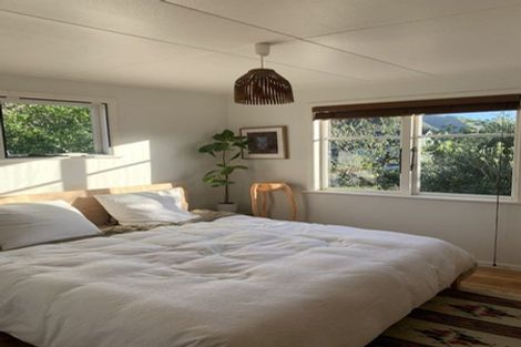 Photo of property in 46 Wellington Road, Paekakariki, 5034