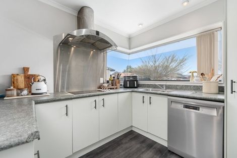 Photo of property in 10 Parnell Heights Drive, Kelvin Grove, Palmerston North, 4414