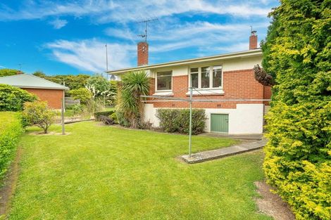 Photo of property in 32 Kaikorai Valley Road, Kaikorai, Dunedin, 9010