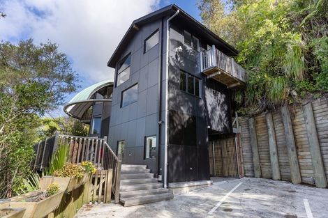 Photo of property in 440 Scenic Drive, Waiatarua, Auckland, 0612