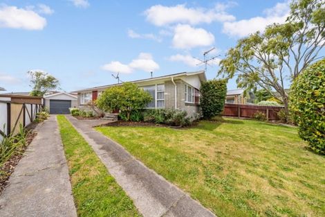 Photo of property in 12 Snell Grove, Clouston Park, Upper Hutt, 5018