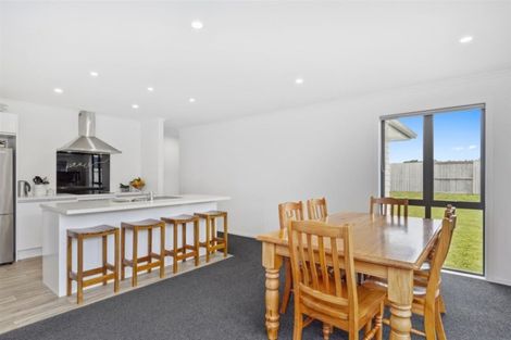 Photo of property in 84 Puhirake Crescent, Pyes Pa, Tauranga, 3112
