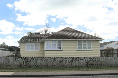 Photo of property in 4a Sheehan Avenue, Papakura, 2110