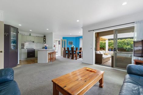 Photo of property in 61 Nielsen Gardens, Rototuna, Hamilton, 3210