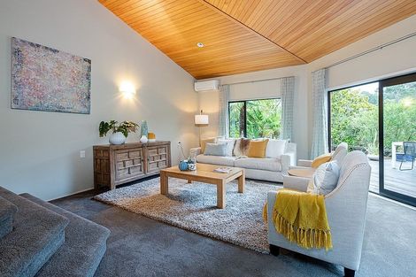 Photo of property in 2/73a Park Rise, Campbells Bay, Auckland, 0630