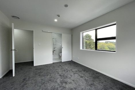 Photo of property in 152 Triangle Road, Massey, Auckland, 0614