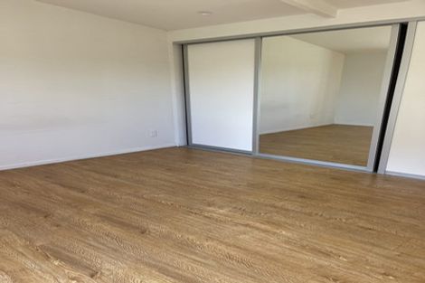 Photo of property in 49 Tawa Road, Kumeu, 0891