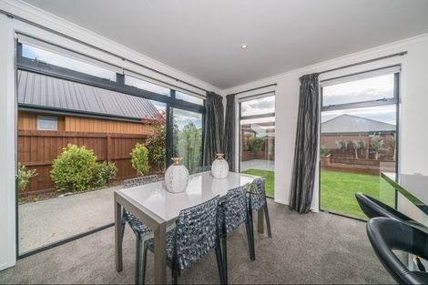 Photo of property in 21 Meyer Crescent, Halswell, Christchurch, 8025