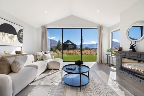 Photo of property in 19 Glenfiddich Road, Jacks Point, Queenstown, 9371