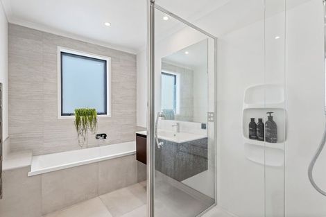 Photo of property in 16 Raranga Lane, Hobsonville, Auckland, 0616